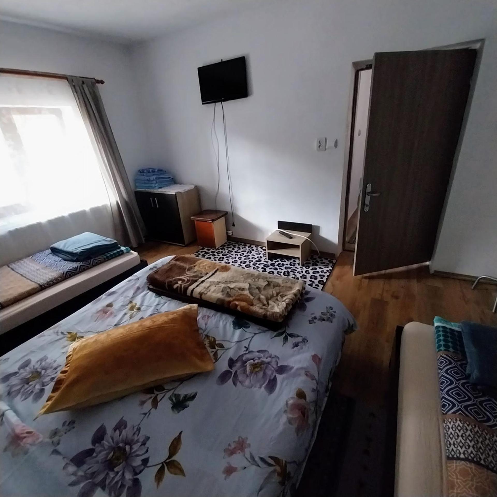 Hotel Casa Andreea Novaci-Străini Exteriér fotografie